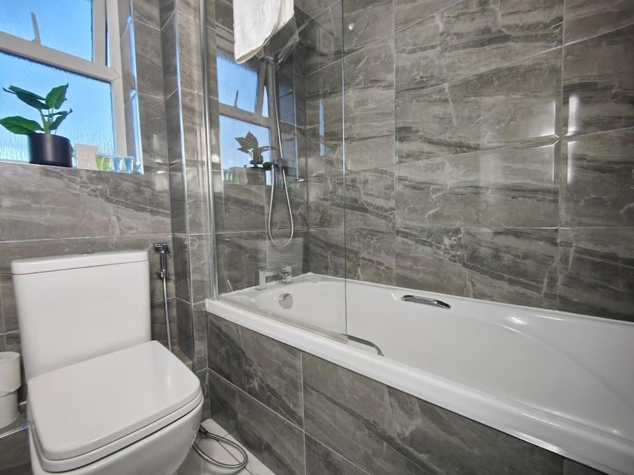 Tyburn Home, Birmingham With Free Parking Экстерьер фото