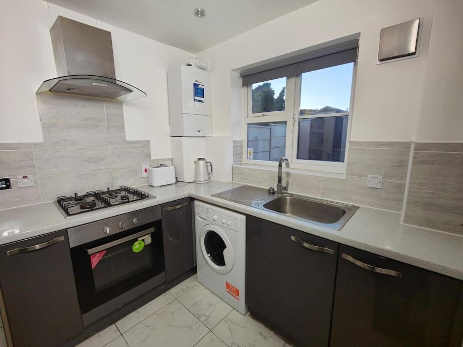 Tyburn Home, Birmingham With Free Parking Экстерьер фото