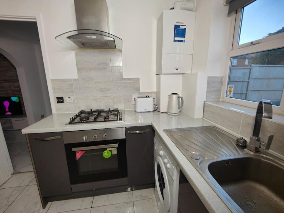 Tyburn Home, Birmingham With Free Parking Экстерьер фото