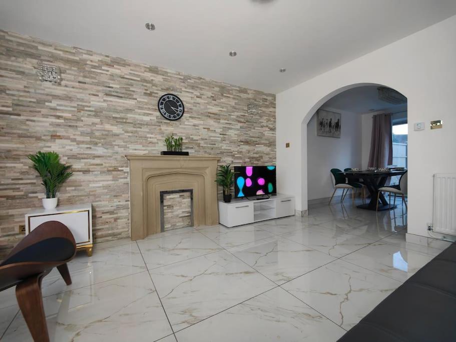 Tyburn Home, Birmingham With Free Parking Экстерьер фото