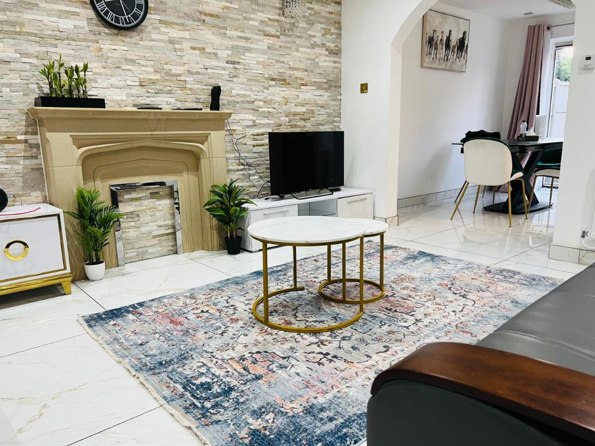 Tyburn Home, Birmingham With Free Parking Экстерьер фото